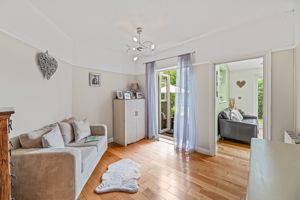 Sitting Room- click for photo gallery